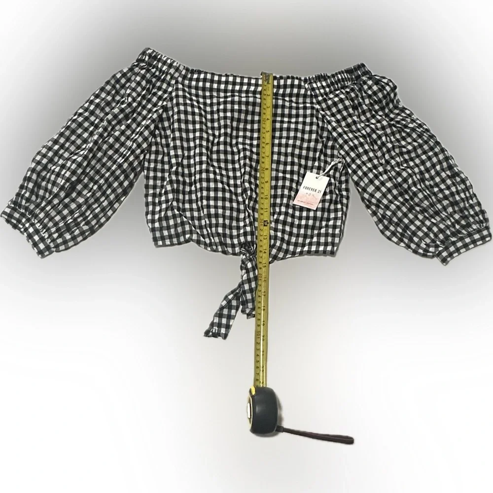 Forever 21 Cropped Buffalo Check Peasant Top w/Tie Front-Size Medium (NWT) - Picture 5 of 9